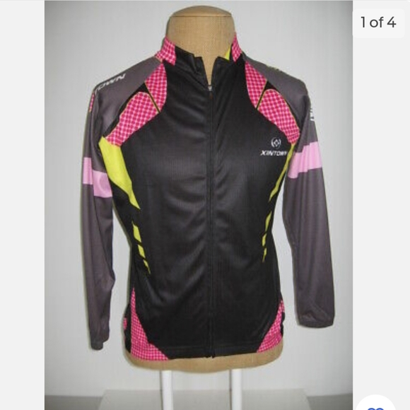 Like New 🖤 Cycle Jersey - Picture 12 of 12